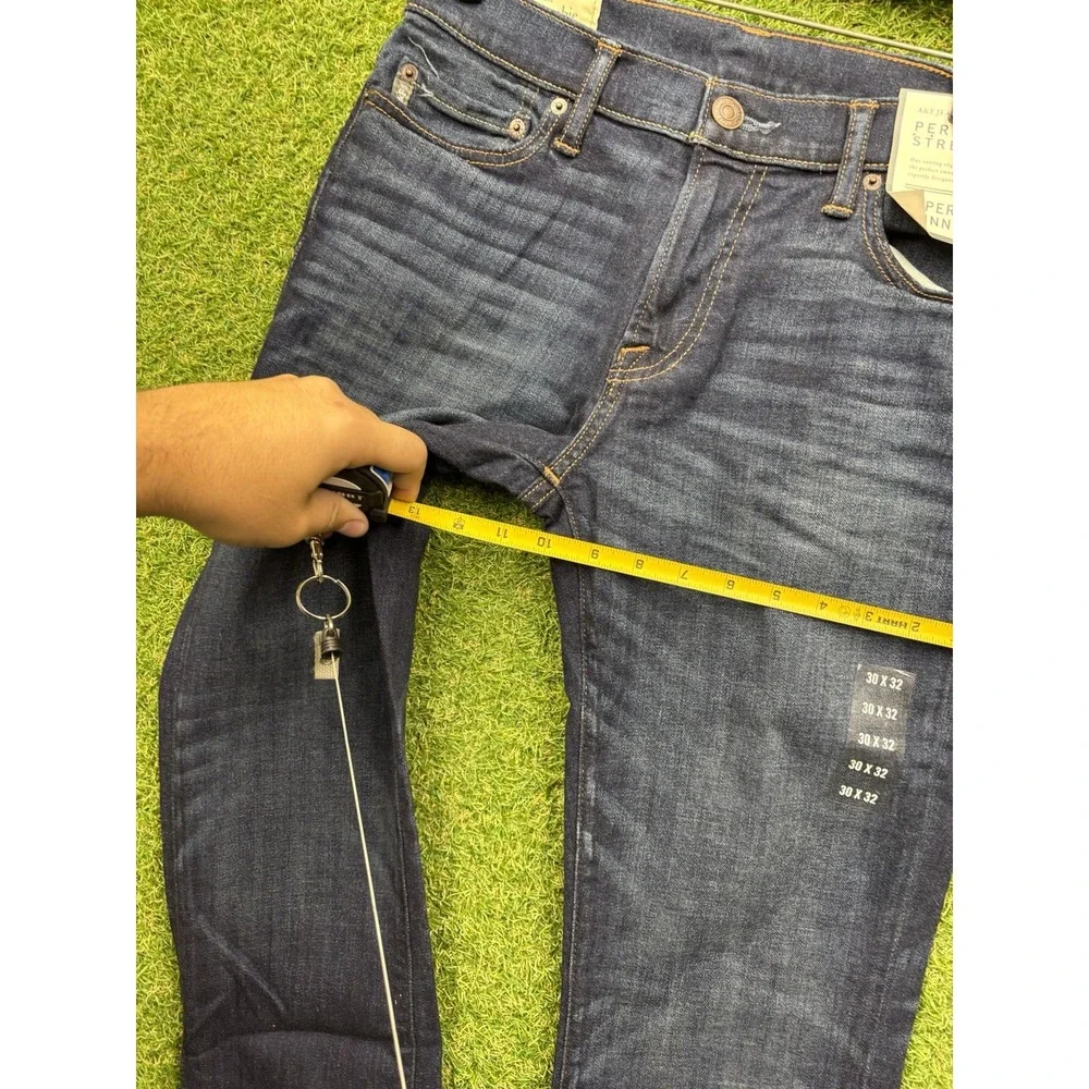 Abercrombie & Fitch shop confidence